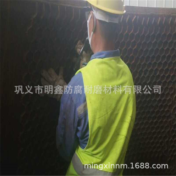 蓖冷机至电收尘器风管内壁焊接龟甲网专用高温耐磨陶瓷涂料