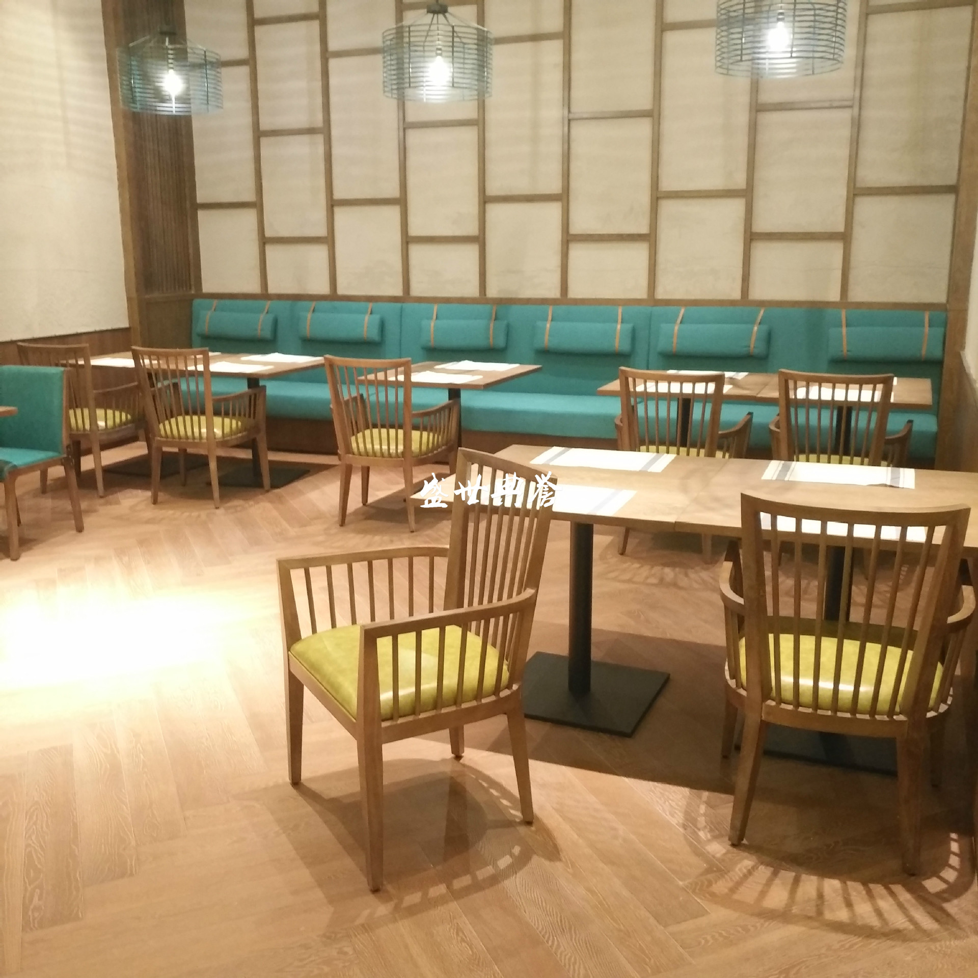 三亚君澜度假酒店实木餐椅直销西餐厅实木扶手椅包厢新中式椅子