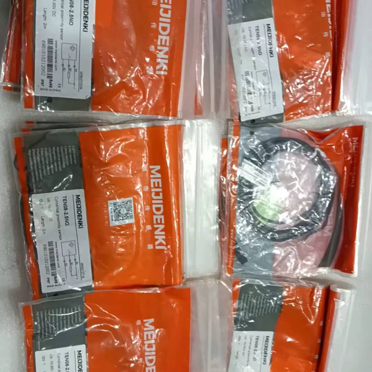 可维修明治传感器，型号TEN08-2.5NO，包装正品未拆封，议价