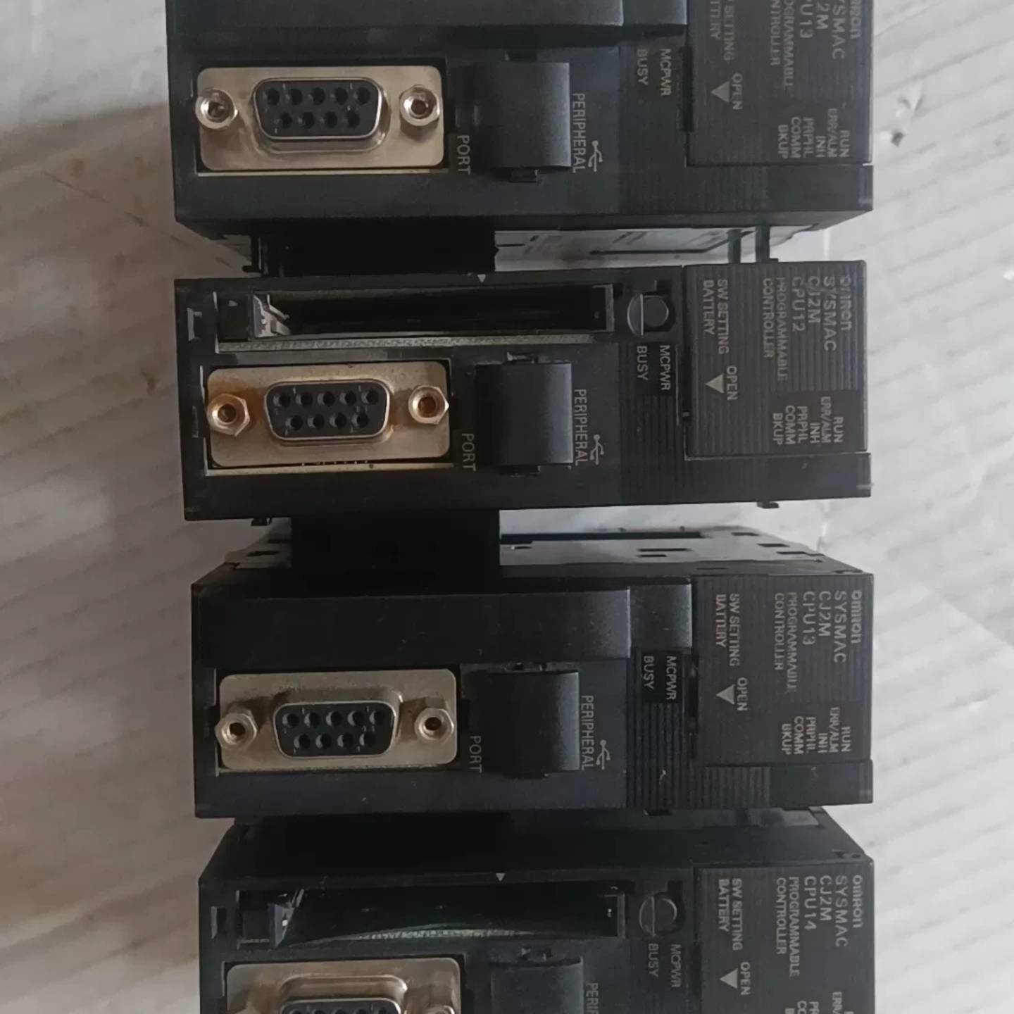 可维修欧姆龙CJ2M CPU-13有3台 CPU-14有一台议价