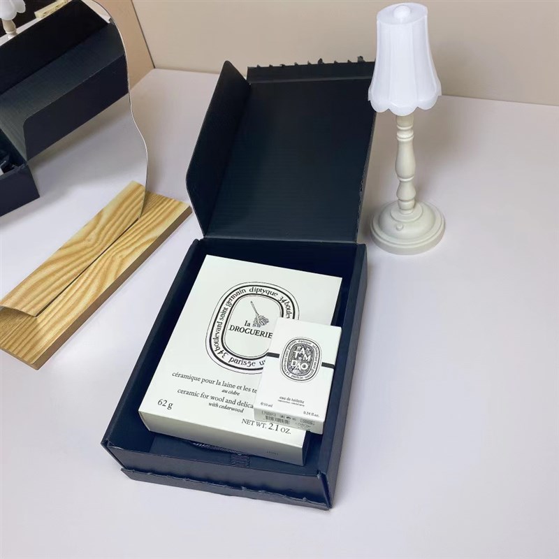 Diptyque蒂普提克香薰挂件扩香片车载石膏香氛挂件衣柜固体扩香片