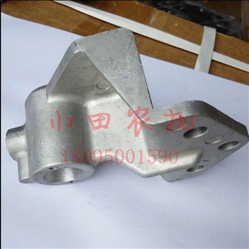 洋马70 82 85收割机配件振动筛摇动轴铝座臂衬套1E6B30-42200 新