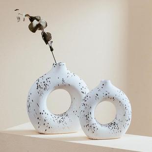 圆圈花瓶创意陶瓷花瓶ins白色花瓶玄关水培磨砂花瓶插花瓶