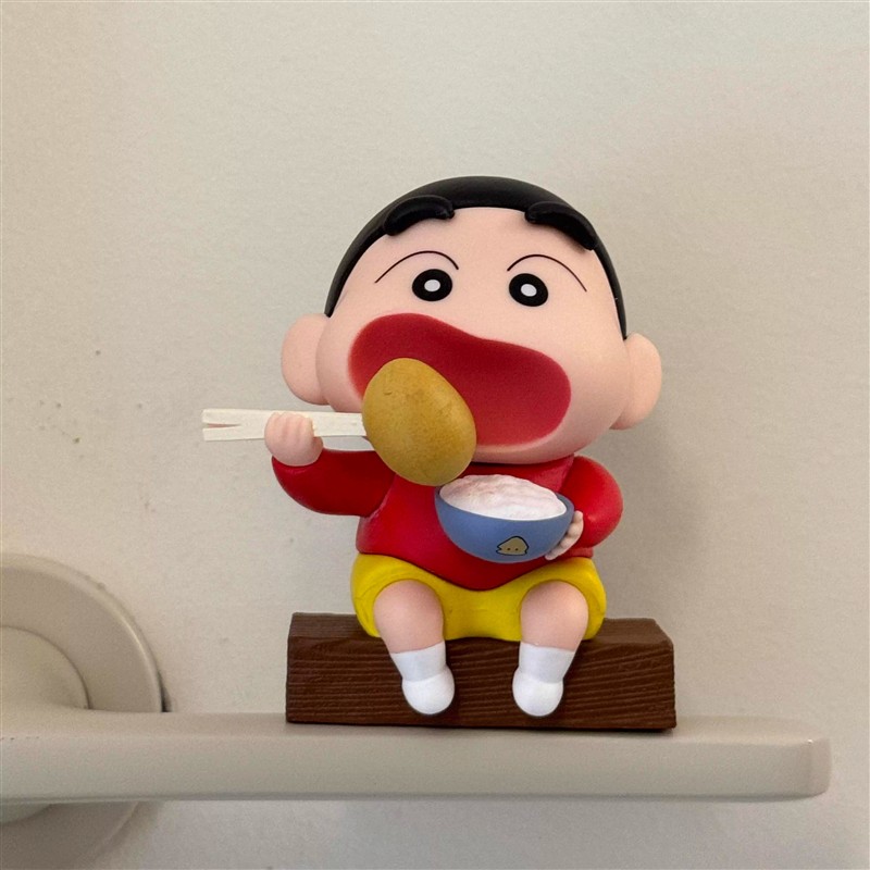 家门C位小新必须冲蜡笔小新摆件桌面卧室门把手装饰新年门饰