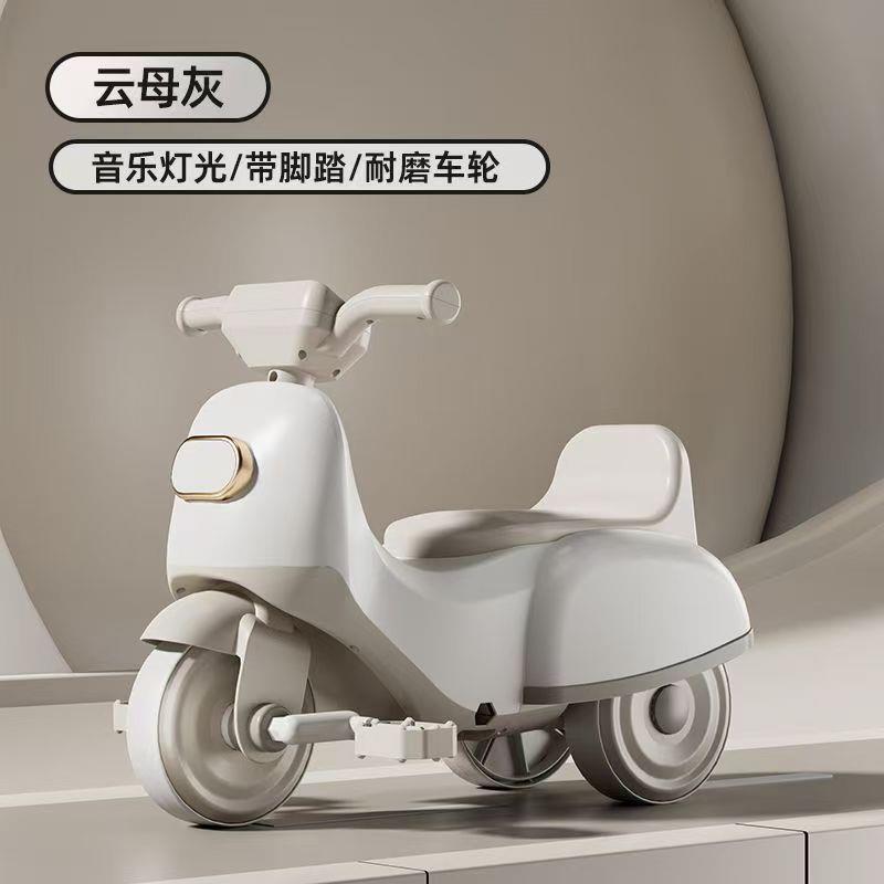 儿童三轮车1-6岁可拆卸脚踏滑行车自行车带灯光音乐溜溜玩具车