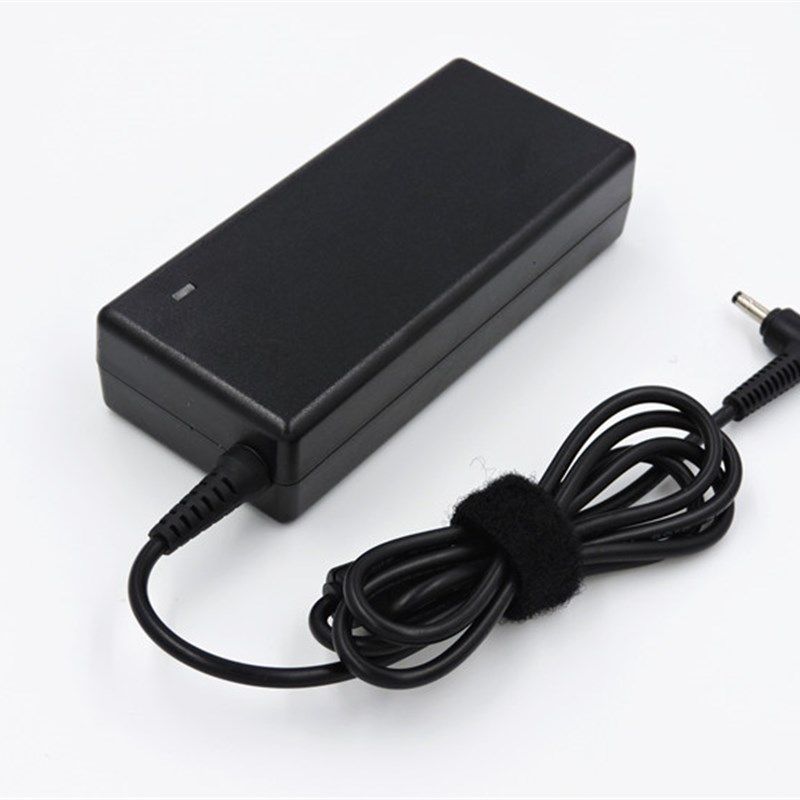 神舟飞天U55C-I54572S1笔记本电源适配器19V3.42A小口电源充电器