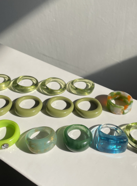 极速HUANZHI 2020 New Korean Ins Vintage Resin Green Geometri