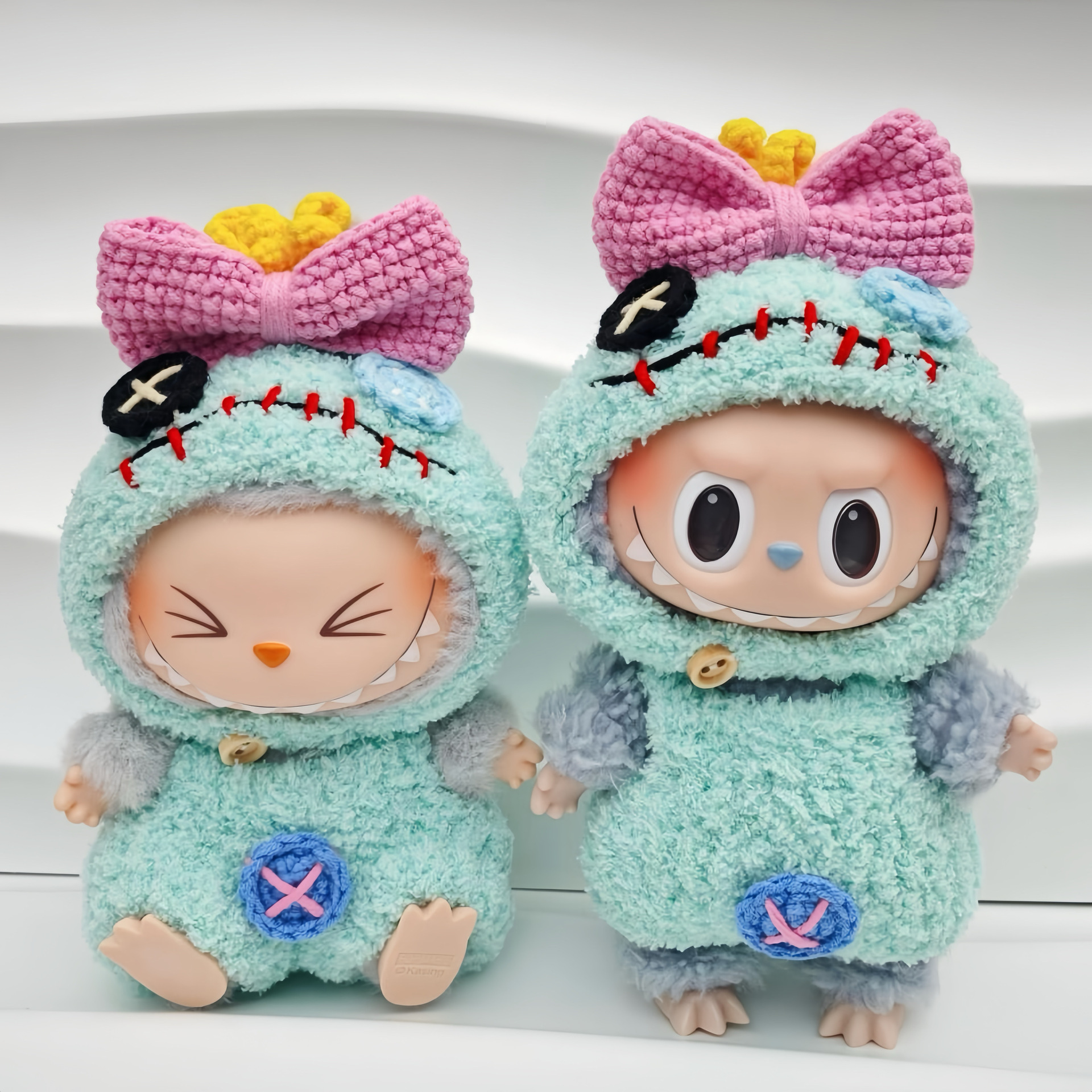 日本品质Labubu娃衣17cm拉布布1代2代搪胶玩偶盲盒挂件坐坐派对马