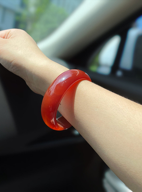 天然玛瑙手镯巴西红玛瑙玉手镯子女加宽版窄版玉手镯玛瑙红色