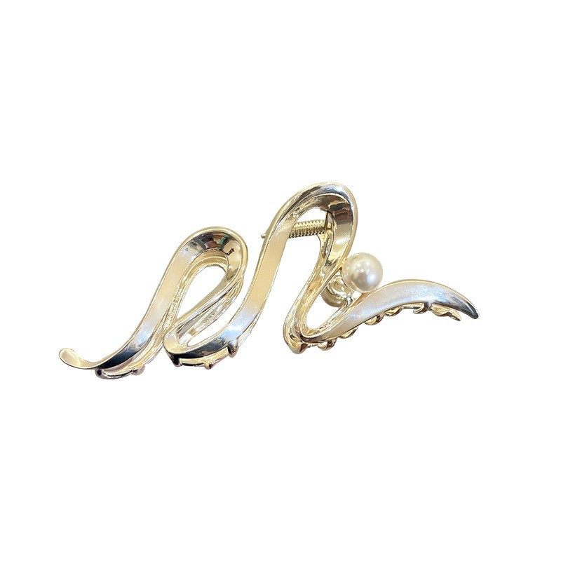 Irregular geometric metal hair clips in South Korea, fashio