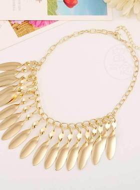 -Simple Metal Rotating Leaf Tassel Necklace Versatile Short