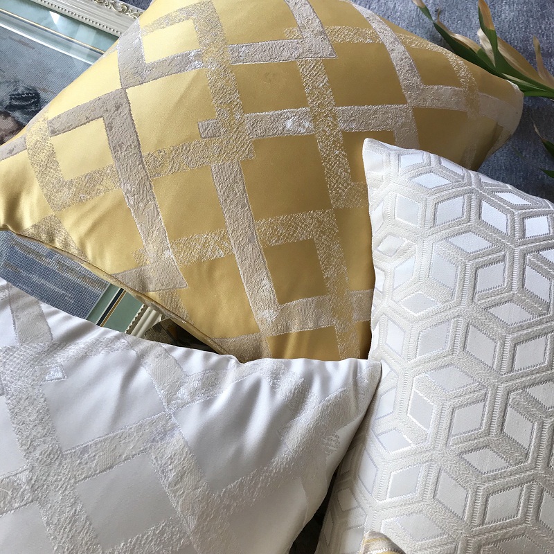 现代客厅沙发橙色黄色抱枕套床头腰枕靠垫罩美式轻奢靠枕55x55cm