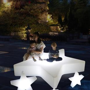 led发光五角星灯七彩婚庆活动装饰星星吊灯 景区公园发光星星座椅