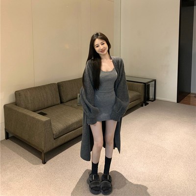 性感针织吊带连衣裙女春秋配大衣内搭紧身包臀小妈热辣短裙小个子
