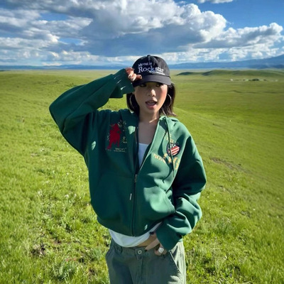 美式复古绿色连帽卫衣外套女早秋季2025新款短款宽松拉链开衫