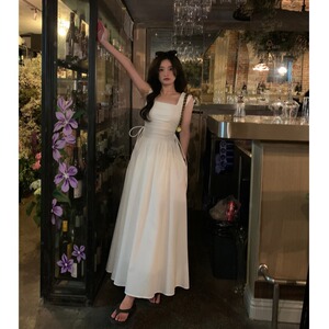 法式甜辣妹无袖白色连衣裙子女春夏季气质高级感海边度假收腰长裙