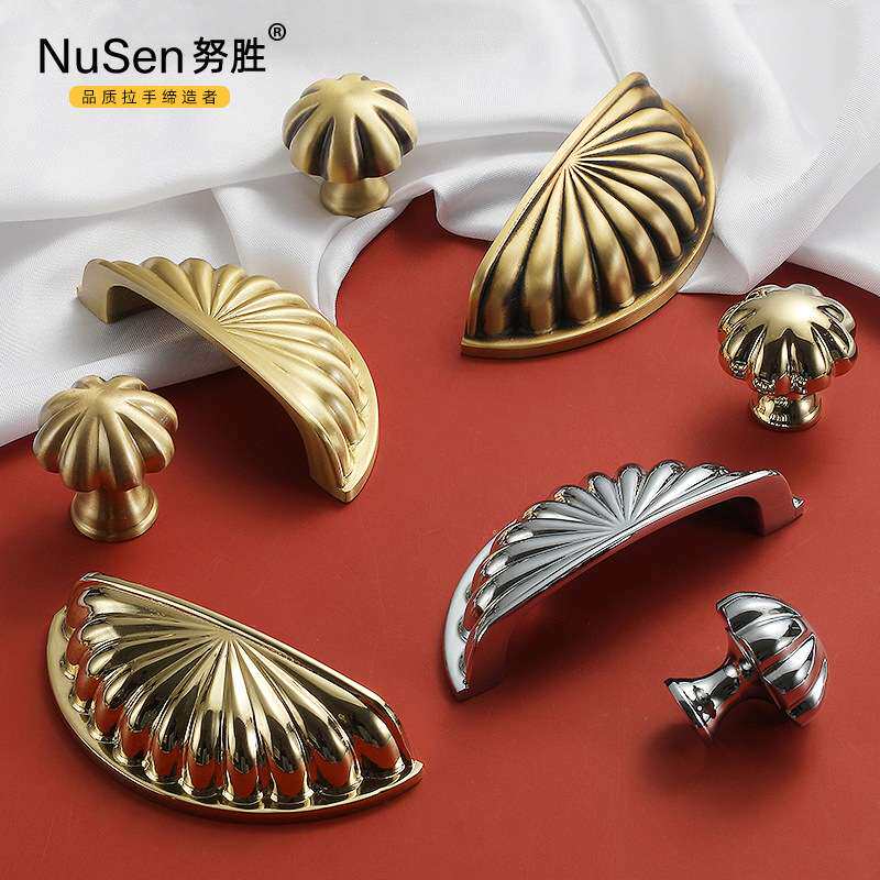 努胜纯铜欧式衣橱抽屉金色镀铬拉手柜门复古单孔黄铜衣柜门把手