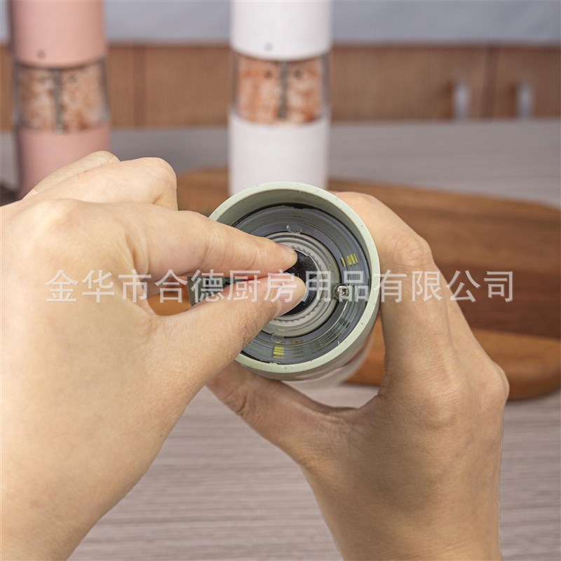 亚马逊胡椒电动厨房用品研磨器电动研磨器黑胡S椒磨胡椒粉研磨器