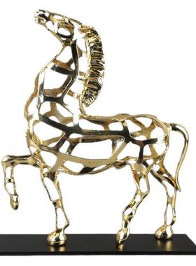 现代简约抽象金属镂空骏马动物雕塑摆件客厅玄关书房软装家居饰品