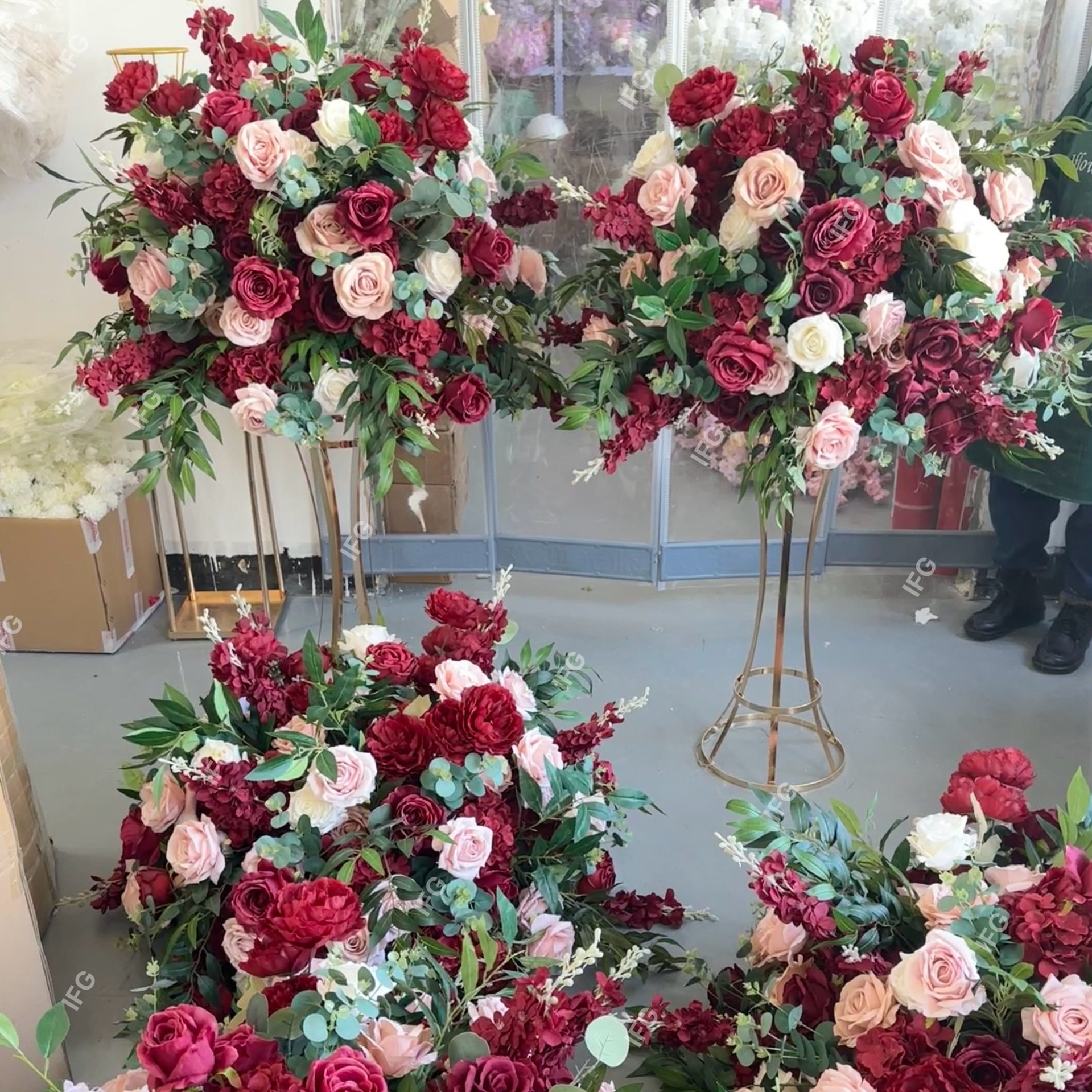 新款热销婚礼装饰仿真花家居会议桌花60酒红假花花球