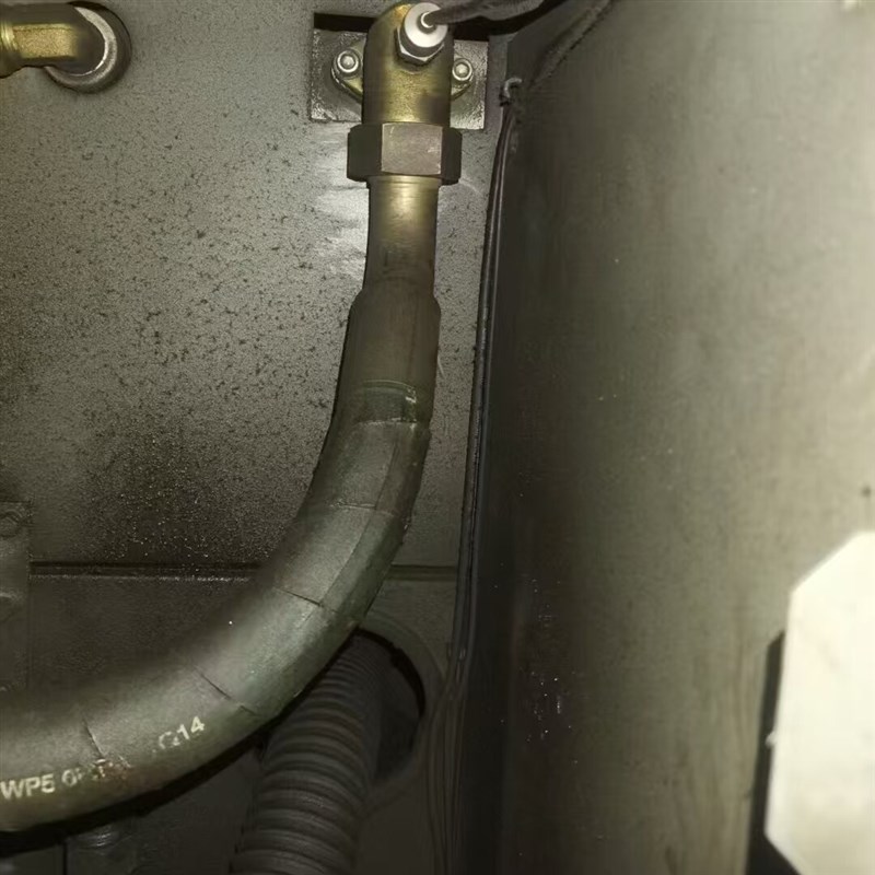 螺杆空压机气泵配件泵头连接金属软管螺杆机排气管可定制不锈钢
