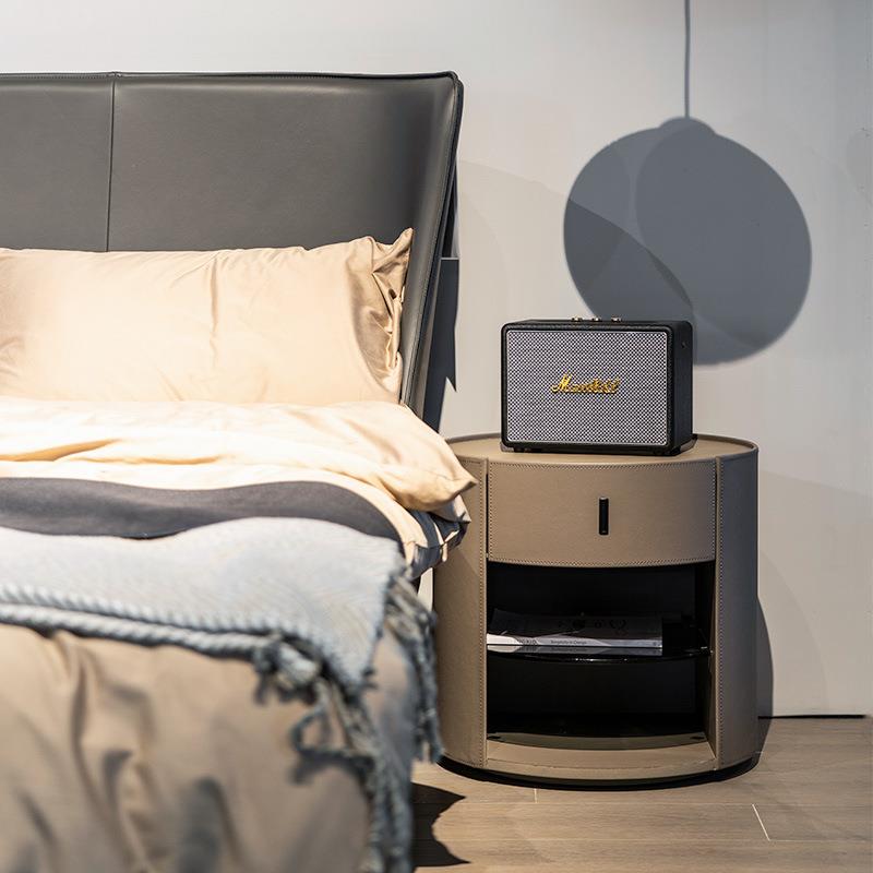 意式极简圆形床头柜马鞍皮高端设计师卧室收纳创意小户型储物边柜