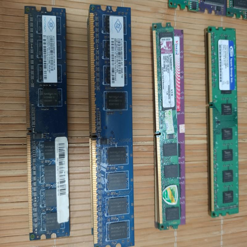 议价DDR2代内存.512MB3根。1G9根。2G3根都是以