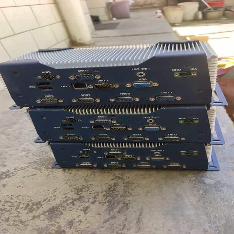 议价RC-AEC-6831-0000工控，带内存，就一台有C