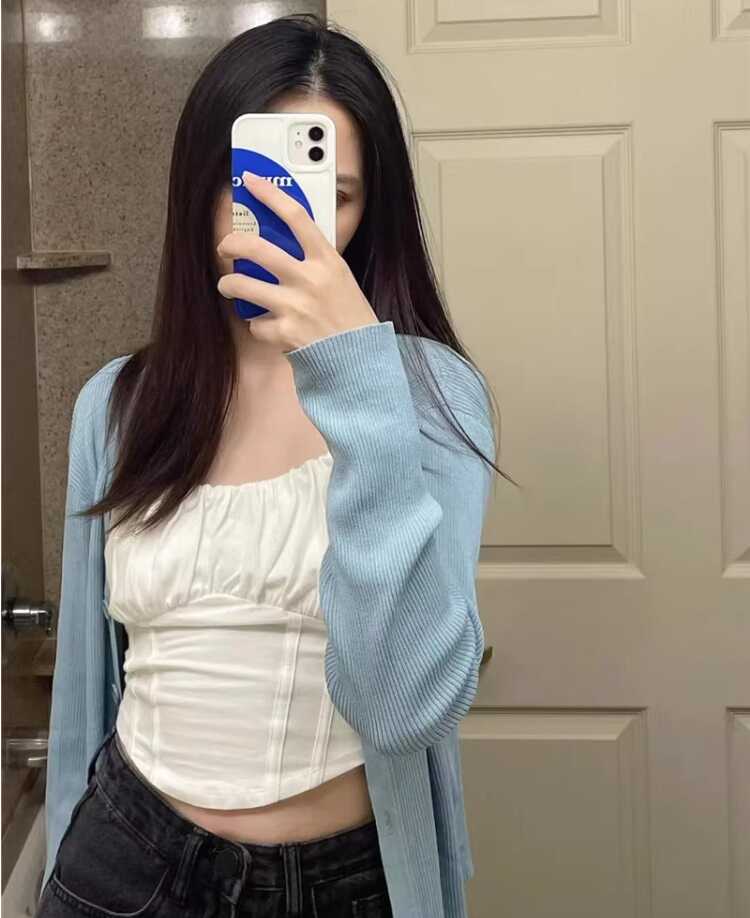 小海鸥收腰显瘦内搭上衣短款纯欲