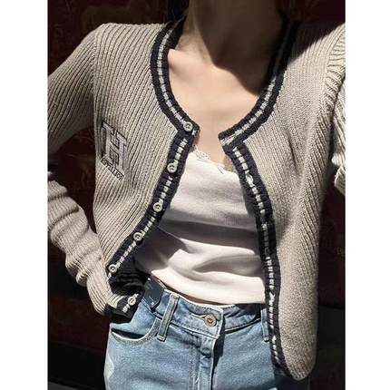 Hollister秋冬小海鸥针织衫开衫外套圆领短款长袖刺绣休闲上衣女