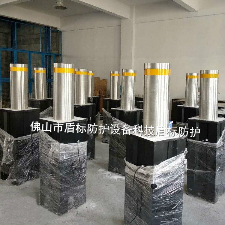 工厂订置自动升降路障不锈钢液压伸缩路桩学校小区门口防冲撞地桩