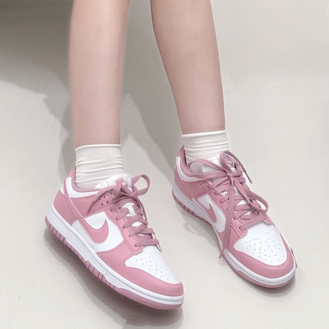 Nike耐克女鞋DUNK粉色低帮运动复古休闲板鞋DD1873-112 断码特惠