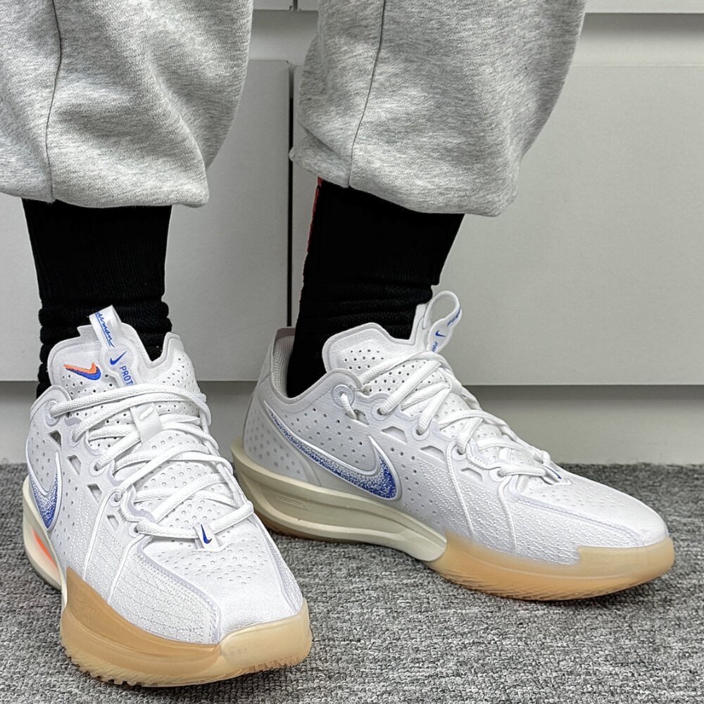Nike Air Zoom G.T. Cut 3 低帮男子篮球鞋HJ8205-100 断码清仓
