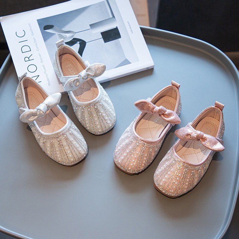 华盛女童舞台钢琴演出鞋六一儿童节表演鞋小学生主持人礼服幼儿园