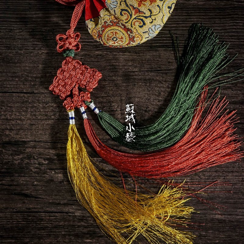 手工法创意礼物苏州特产牡丹荷包缠枝古吉磬结 纹宋锦送老外荷包