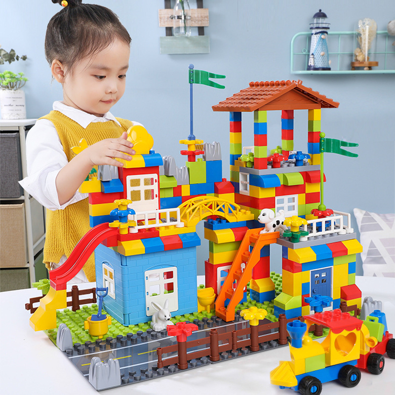 QWZ New Big Particle Race Run Slide Building Blocks City Hou