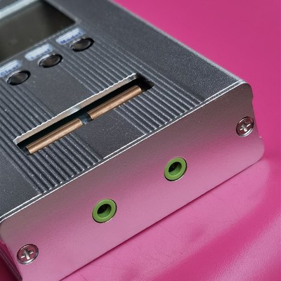 新品23版小型LQ-9101数字电桥10KHzLCR测试仪并行通道电阻电容电