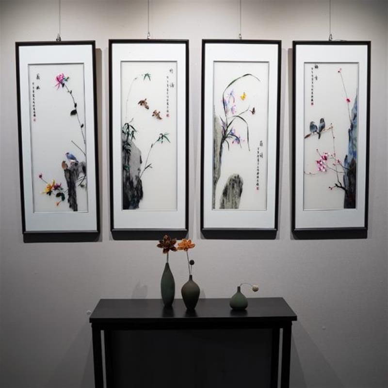 刺绣电视墙客厅装饰画挂画新中式梅兰竹菊条子沙发背景墙四四君屏图片