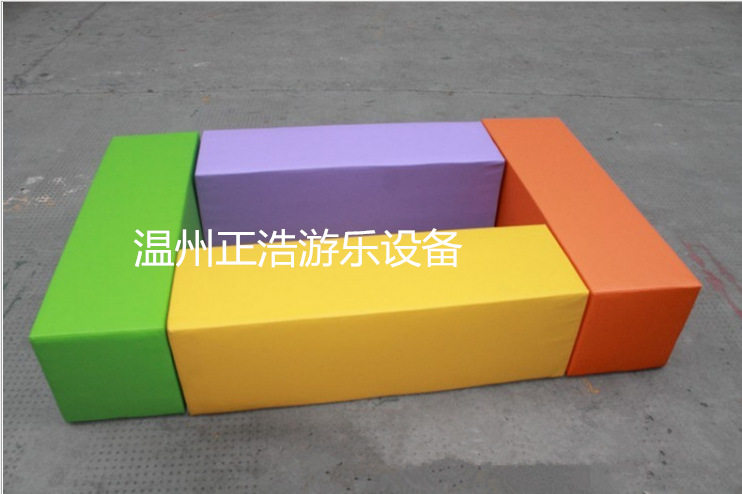 幼儿园儿童软体长条围栏球池凳