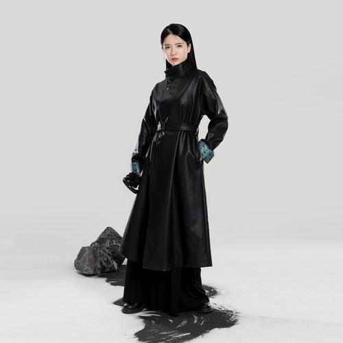 织造司[夜澜]原创汉元素改良圆领袍半高领长款风衣大衣皮衣外套女