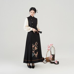 榴花宴织造司原创汉服汉元素内搭圆领衫国风改良无袖马面连衣裙女