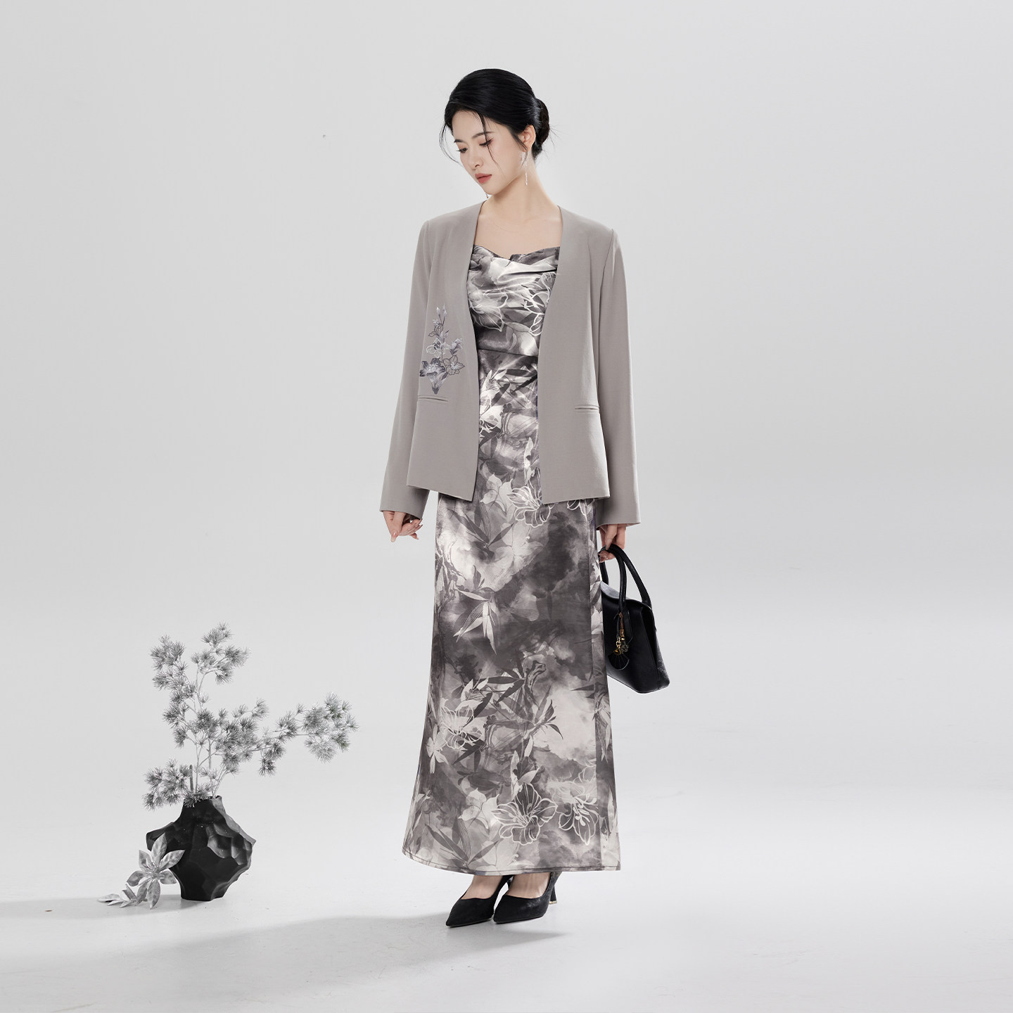 织造司[剑兰束]新中式上衣设计感小众女西装外套吊带荡领连衣裙子