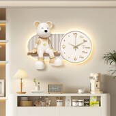 奶油风暴力熊餐厅装 饰灯画带钟表2024新款 客厅背景墙静音挂钟挂画