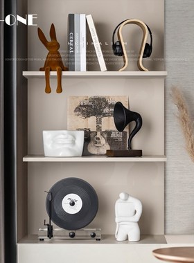 轻奢音乐主题仿真立式黑胶复古唱A片机留声机样板间售楼处书房摆