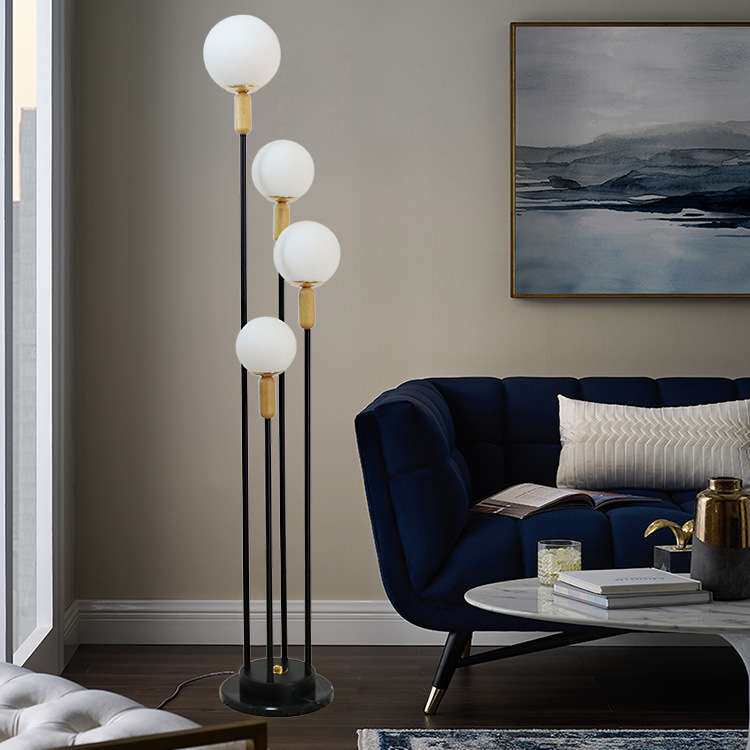 北欧落地灯客厅卧室创意欧式简约后现代美式铁艺沙发圆球立式台灯