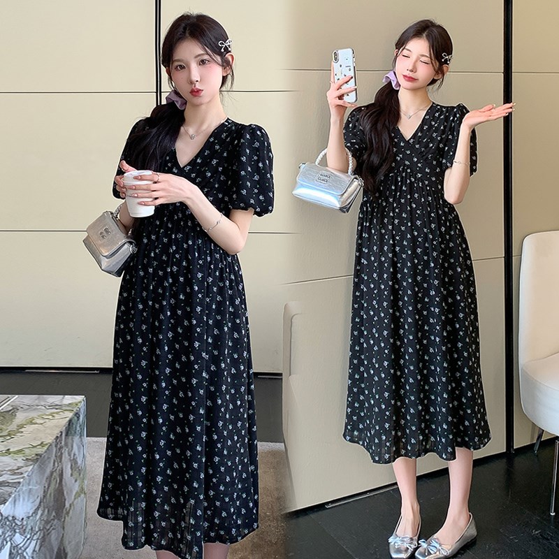 速发孕妇连衣裙夏款2025新款辣妈洋气孕妇装V领碎花夏天裙子