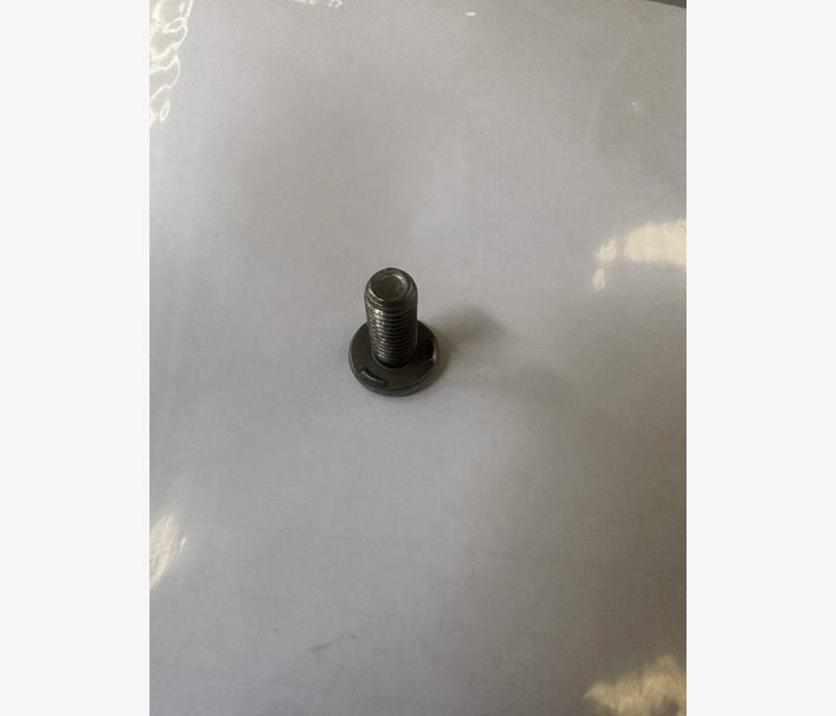 5.8级承面凸焊螺钉M8*20图片