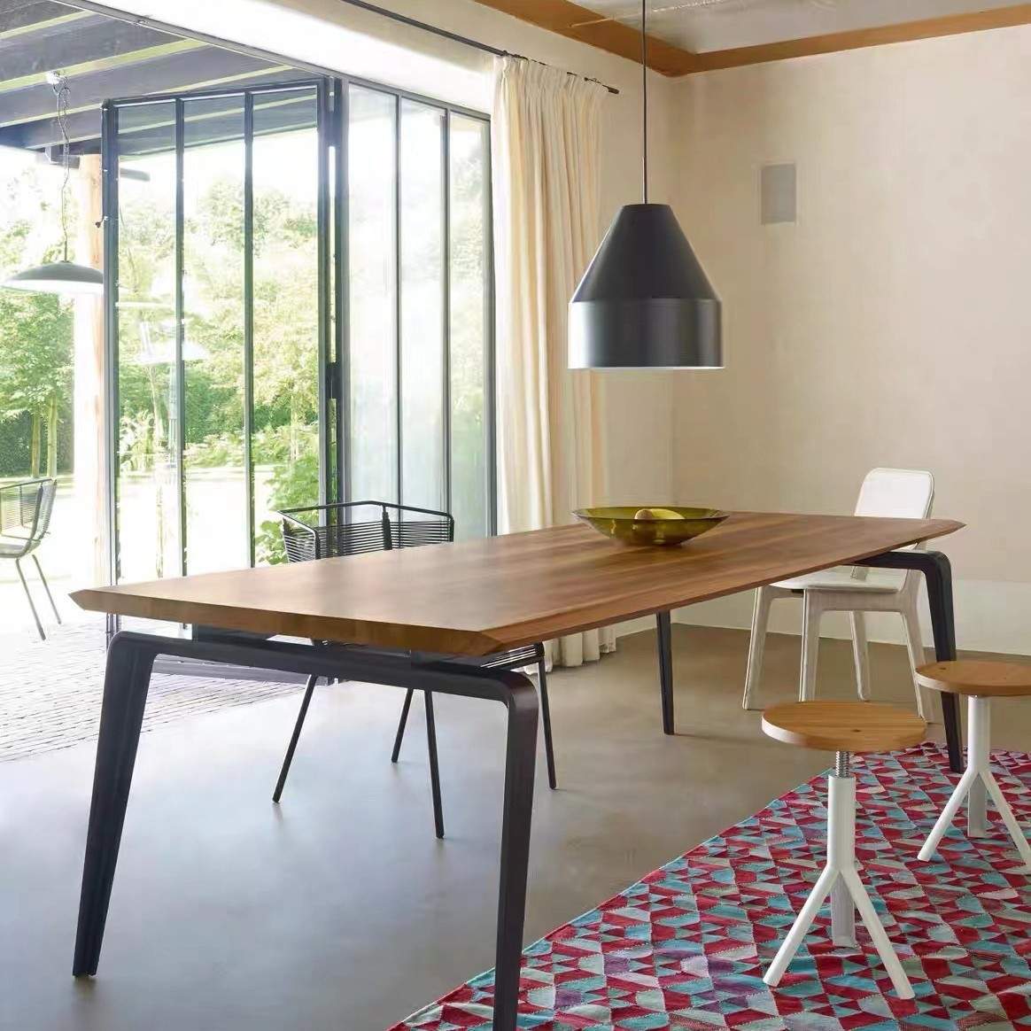 北欧实木餐桌简约轻奢家用客厅饭桌北美黑胡桃木家具意式大板桌子