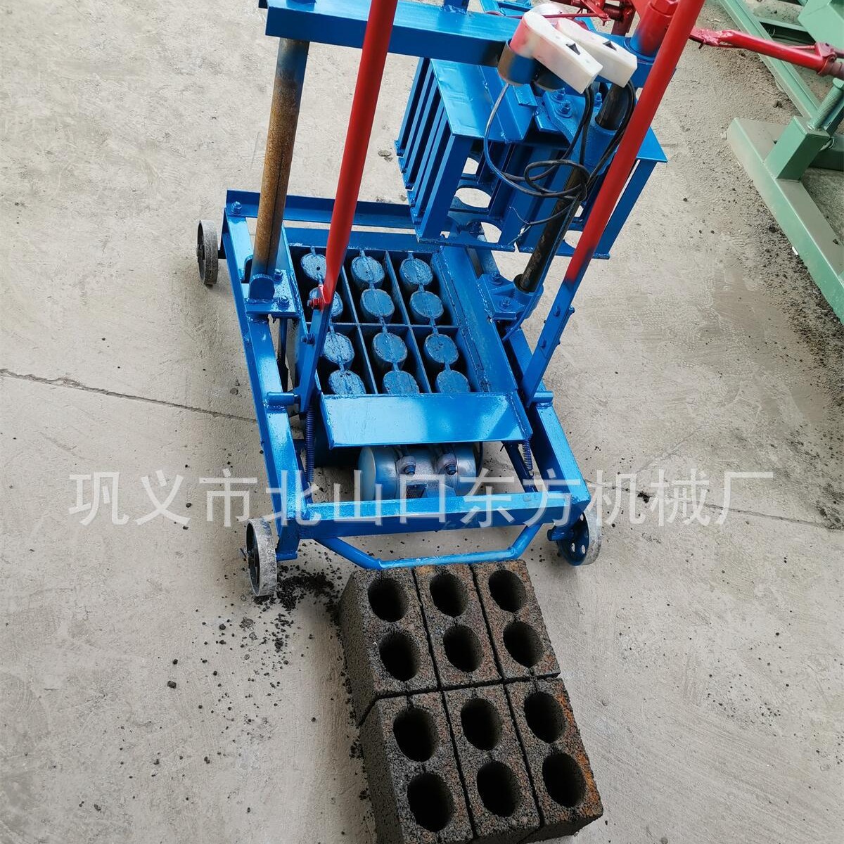 小型移动半自动免烧砖机直发