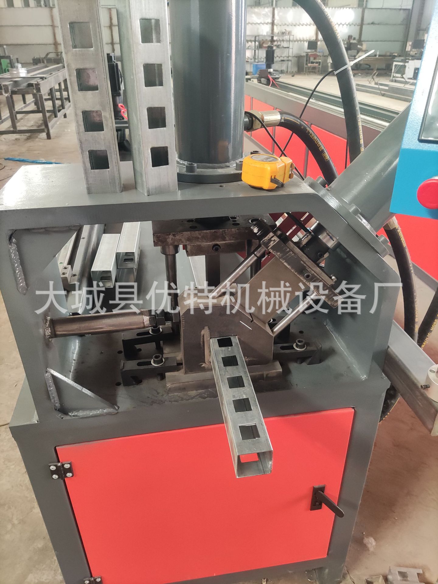 数控液压铝角码冲孔机角铁槽钢铝合金打孔全自动方管冲孔切角机